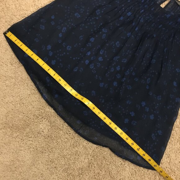 Denver Hayes Floral Pintuck Sleeveless Blouse With Built In Camisole - Picture 4 of 15